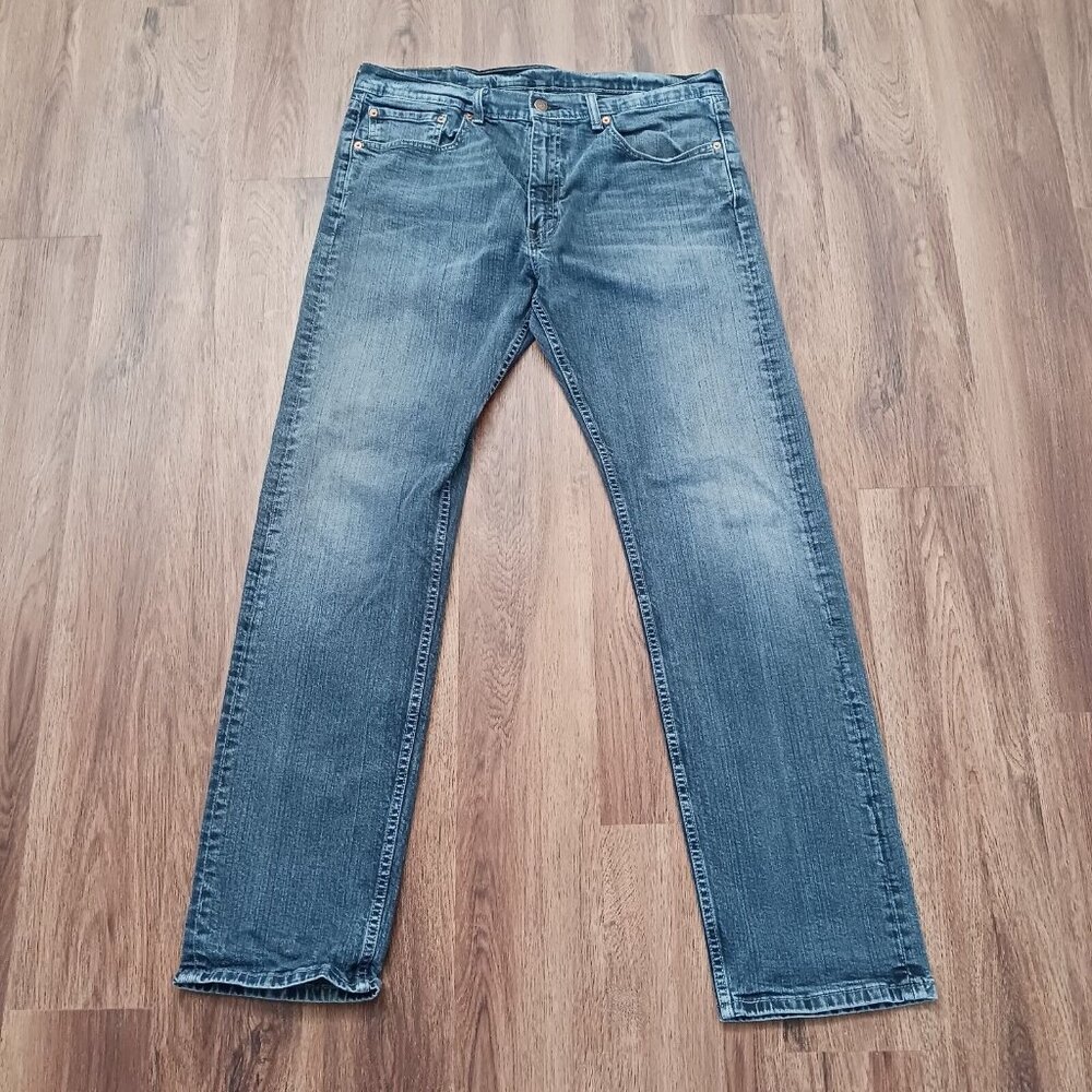 Levi’s Men’s 505 Regular Fit Blue Jeans Tag Size 36 x 34 Actual size 36 x 33‎